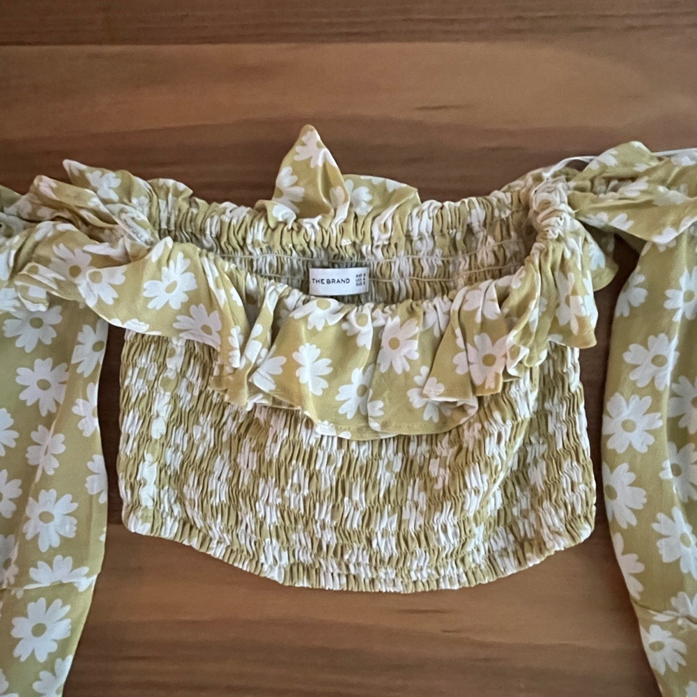 FAITHFULL the BRAND luxury crop Floral Off-Shoulder Top size small 🌼🌼